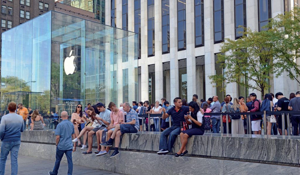 "Türkiye’nin En Cool Markaları" Marketing Türkiye Ekim Sayısında... apple