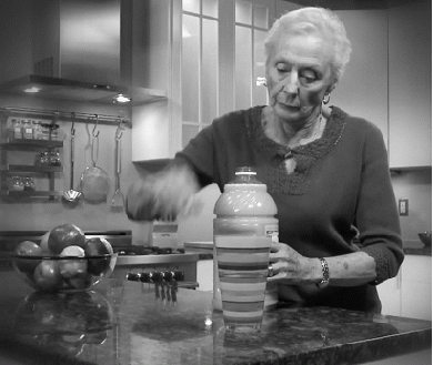 Bize İnsanoğlunun Bir Moron Olduğunu İspat Etmeye Çalışan 25 Garip Amerikan TV Reklamı 010