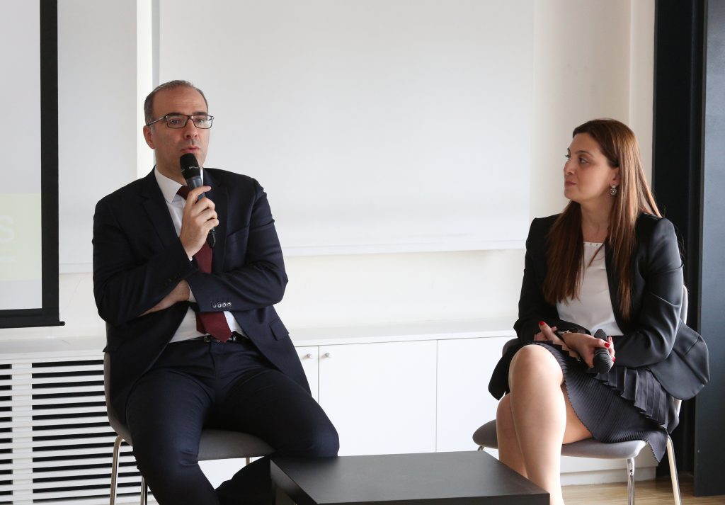 C Level Club, 2017'nin ilk toplantısında "Büyük Veriyi Anlamlandırma"yı konuştu... CarrefourSA CRM & Pazarlama Direktörü Mehmet Necati Özdeniz & Nurcan Bıçakcı Arcan