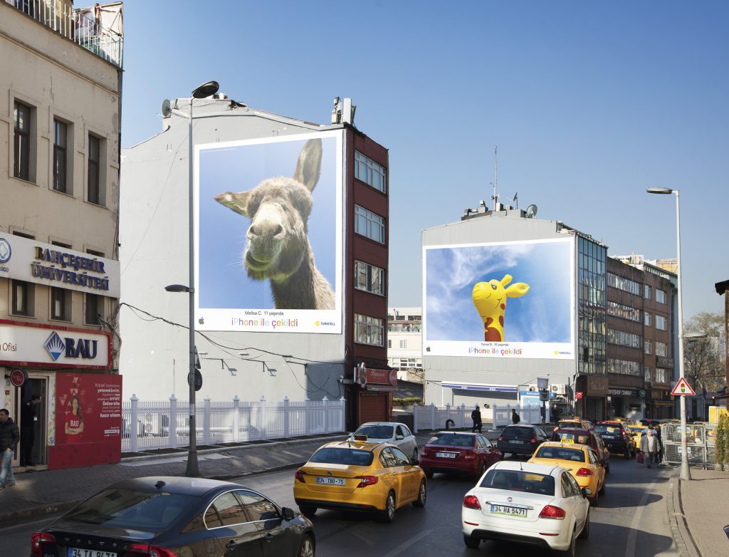 Apple’ın 23 Nisan kampanyasında kameranın arkasına Türk çocukları geçti Besiktas_Esek_Gündüz