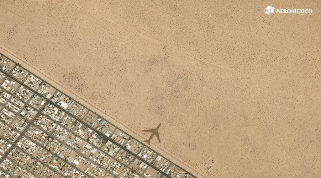 Cannes'da ödül alan en yaratıcı 19 outdoor çalışması aeromexico-borders-san-luis-rio-colorado