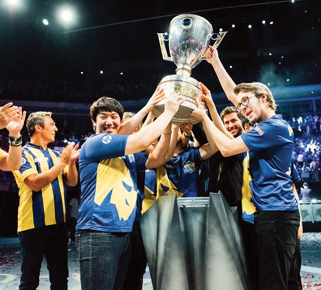 Maximum Kart’ın ana sponsoru LoL 2017 Türkiye Finali'nde Şampiyon Fenerbahçe fenerbahçe espor