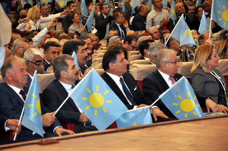 Yeni partinin ismi ve sloganı belli oldu iyi-parti-logo-orta-dha