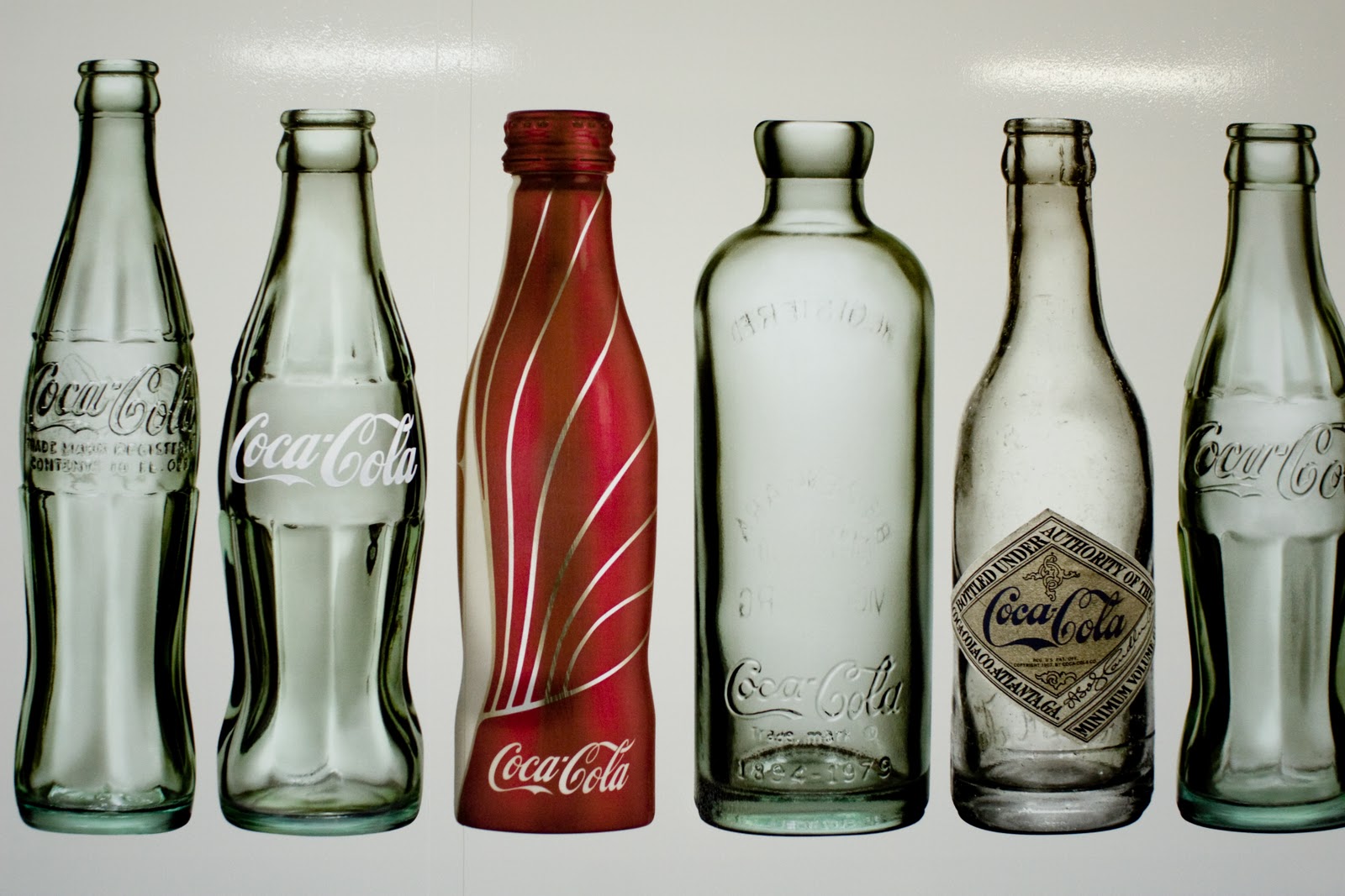 Son zamanların gözde furyası "retro pazarlama" Coca Cola
