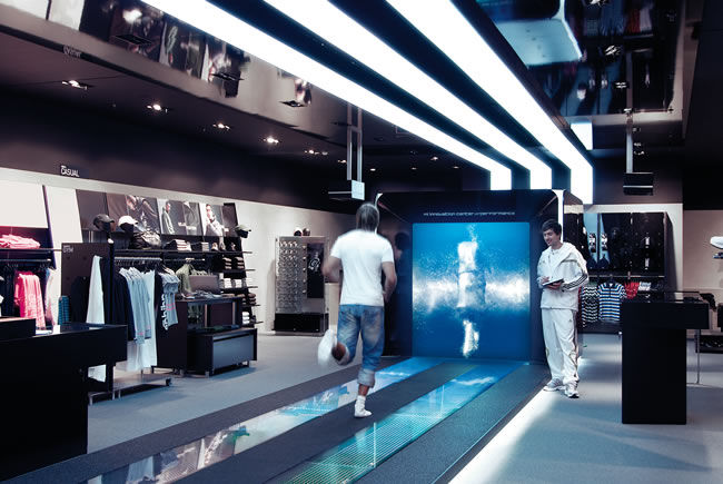 Çanlar fiziki mağazalar için çalıyor adidas-mi-innovation-center-shop-of-the-future (1)
