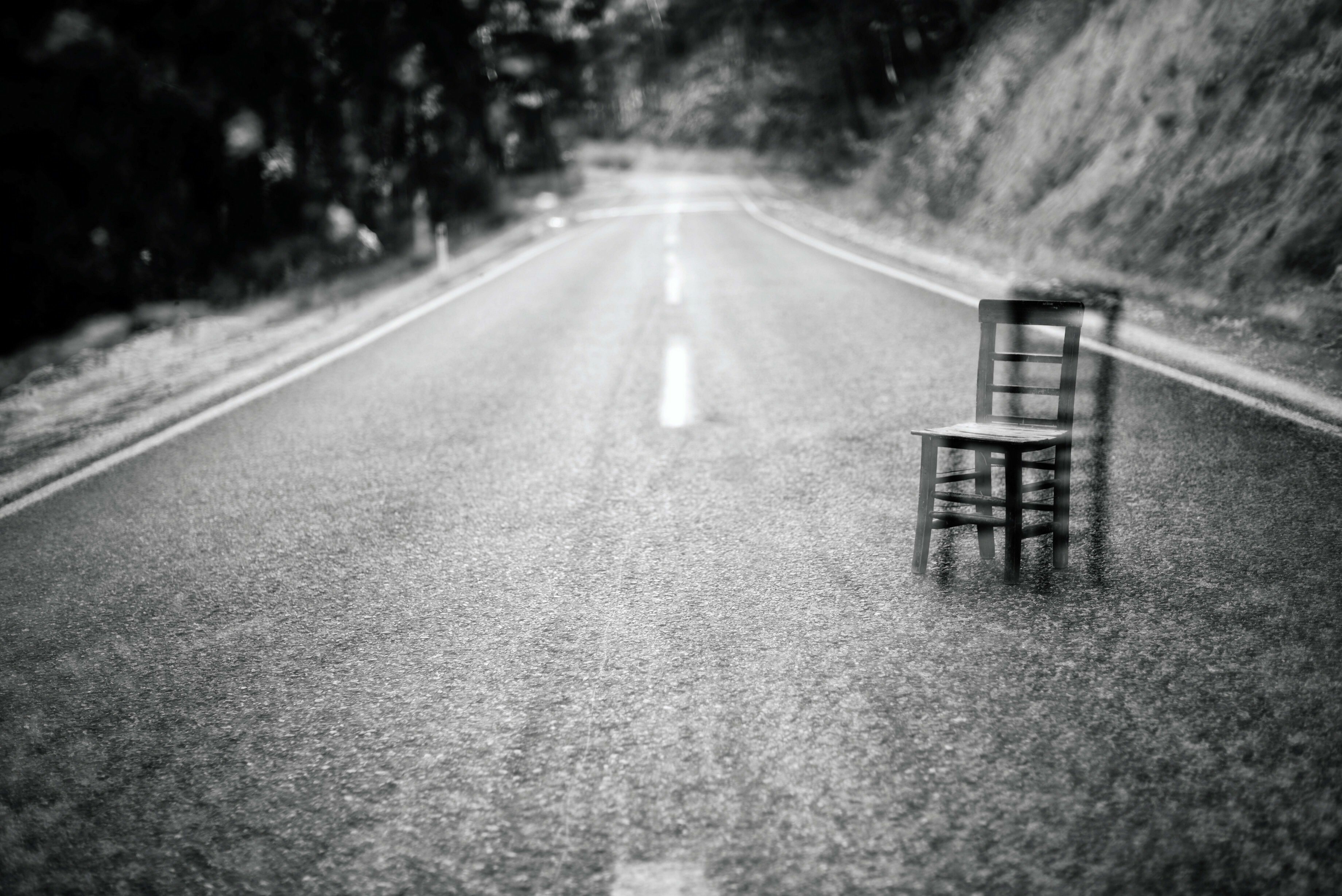 Türkiye'nin yeni sanat buluşması BASE 21-24 Aralık’ta Galata Rum Okulu'nda! 1512944591_1512939392_Batuhan___zt__rk_Sandalye3