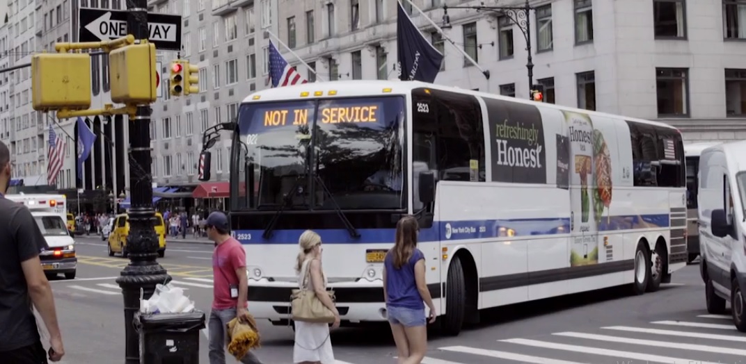 Dünya robotlara hazır mı? Yakın gelecekte meslekleri bekleyen tehlikeler bus