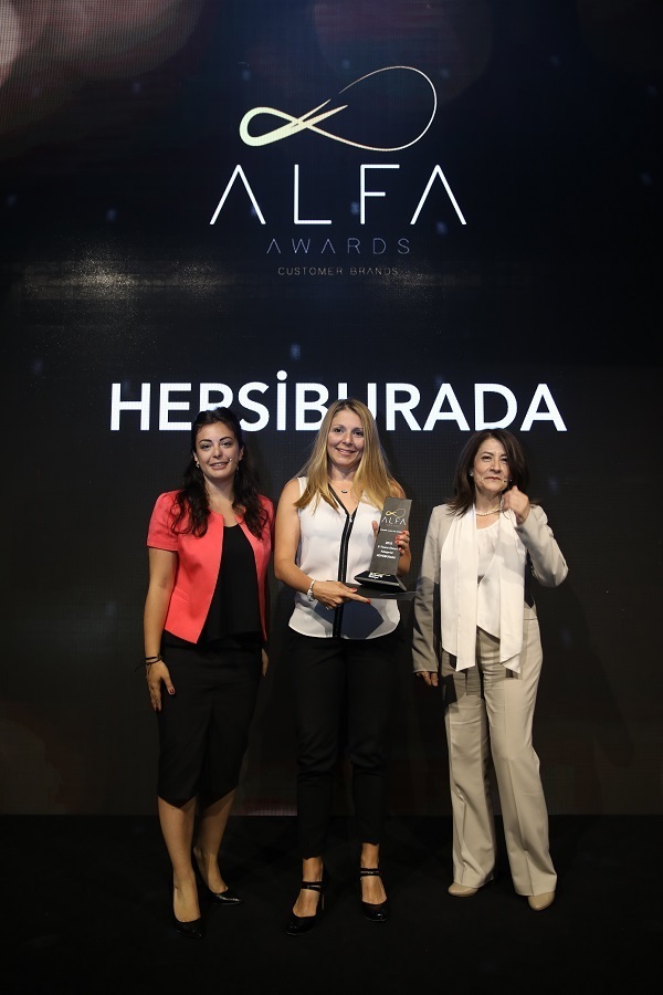 A.L.F.A. Awards Yılın “Customer Brand”lerini seçti hepsiburada