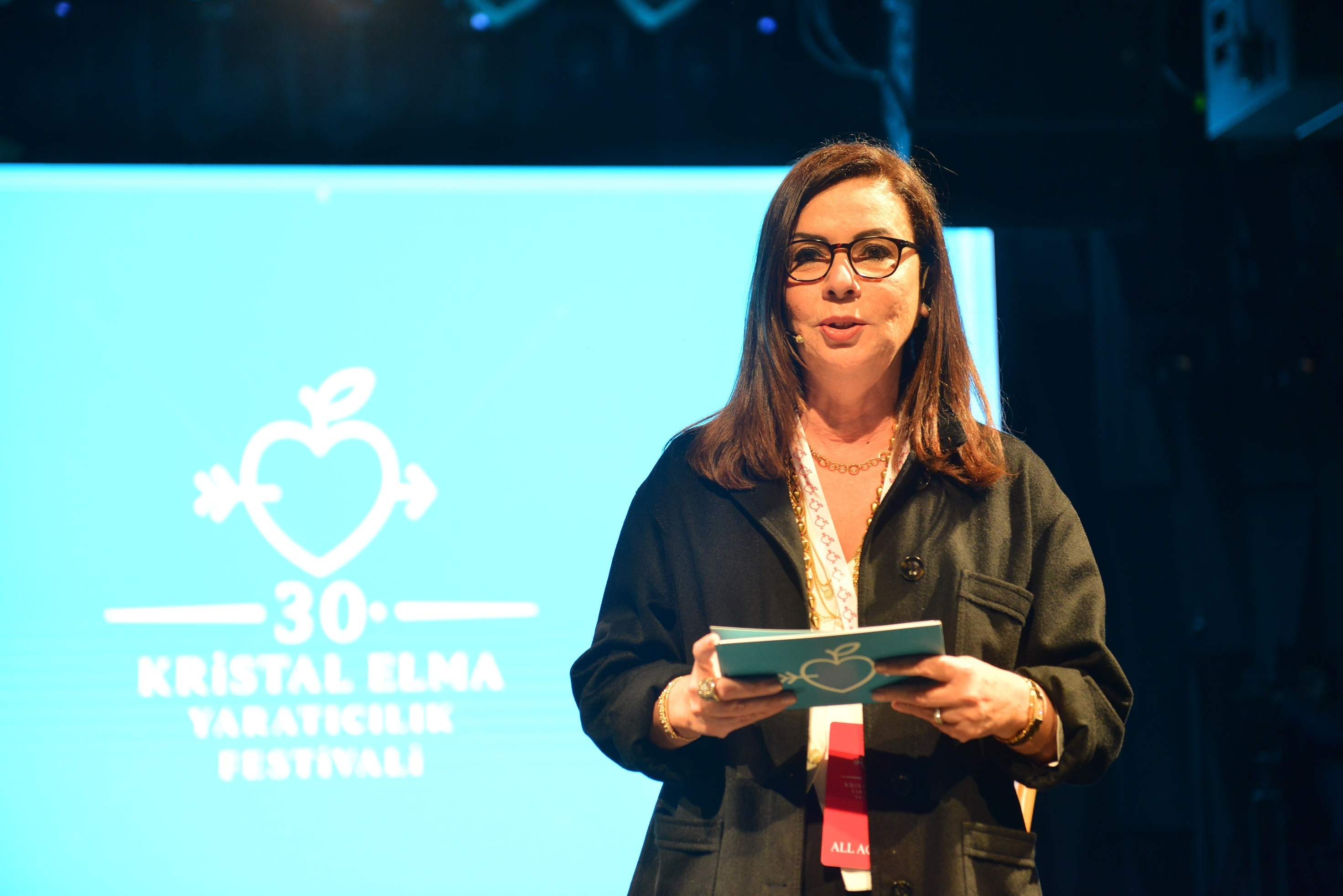 Kristal Elma’nın ilk gün kazananları belli oldu NilBagcioglu1