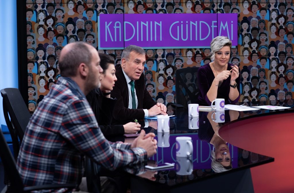 Derinlikli bir kadın kanalı: Woman TV Derinlikli bir kadın kanalı: Woman TV