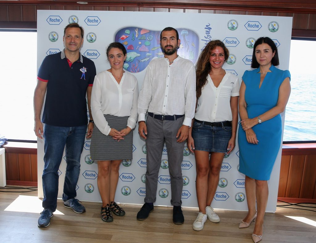 Roche İlaç ve ADYSK "Denizler Yaşam Dolsun" dedi Roche İlaç ve ADYSK "Denizler Yaşam Dolsun" dedi
