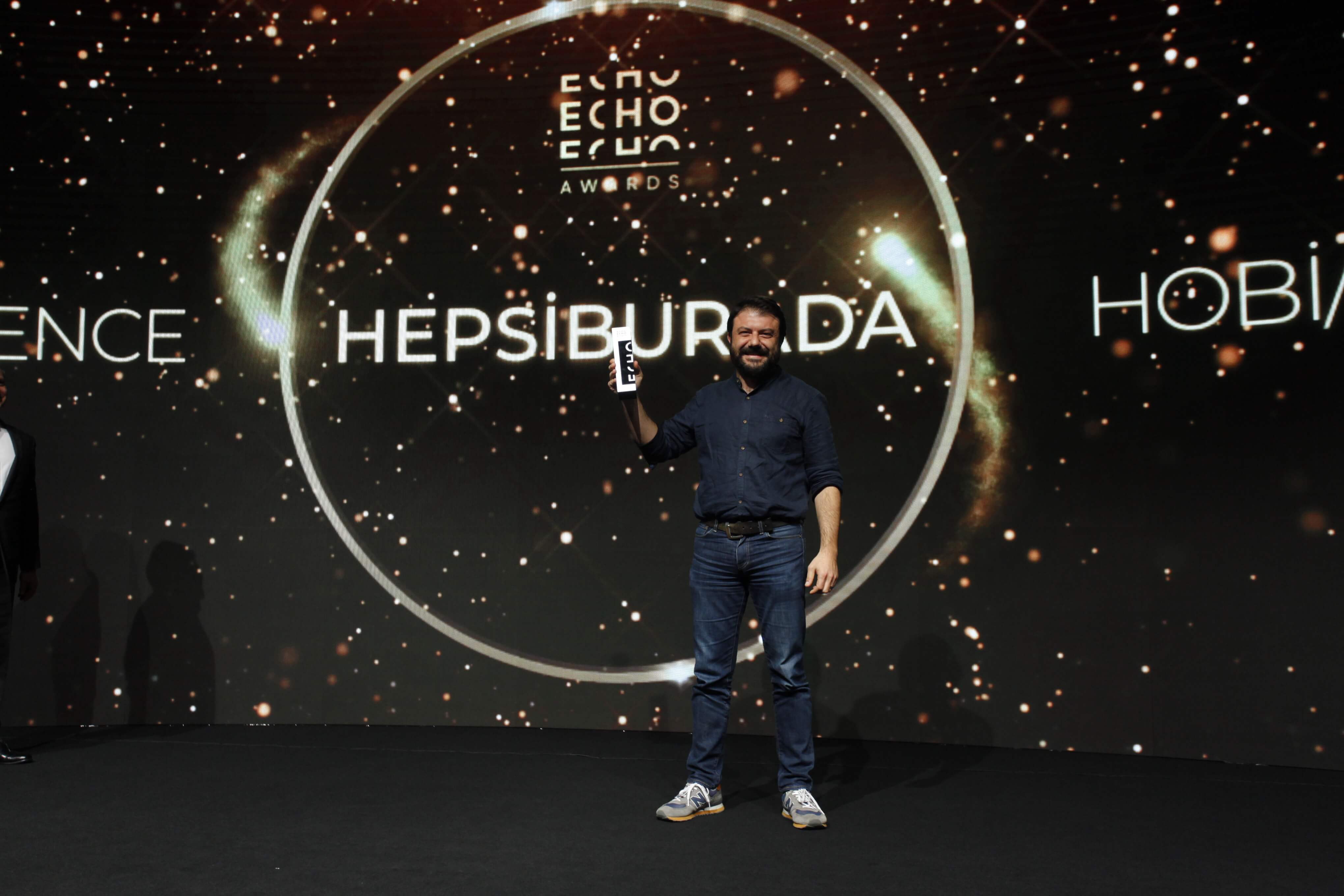Türkiye'nin en büyük e-ticaret zirvesi ECHO Summit'te sektörün en iyileri ödüllerine kavuştu