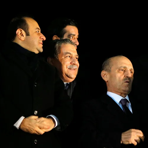 "4G ihalesi 3 ay ertelenecek!" "4G ihalesi 3 ay ertelenecek!"