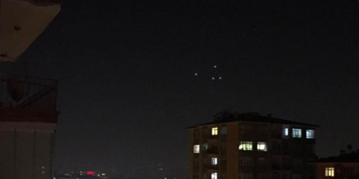 Bir uzaylı istilamız eksikti... O da oldu! Bir uzaylı istilamız eksikti... O da oldu!