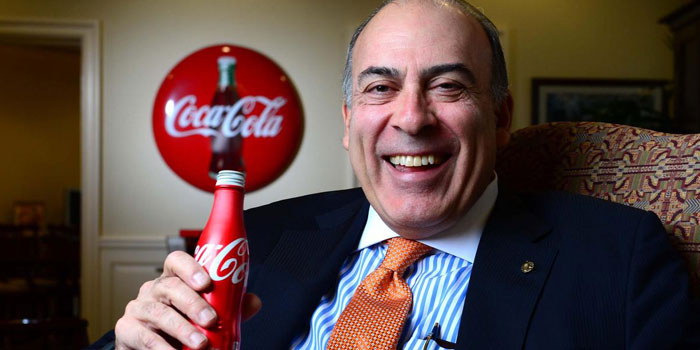 Trump'ın göçmen kararnamesine bir tepki de Coca-Cola CEO'su Muhtar Kent'ten geldi! Trump'ın göçmen kararnamesine bir tepki de Coca-Cola CEO'su Muhtar Kent'ten geldi!