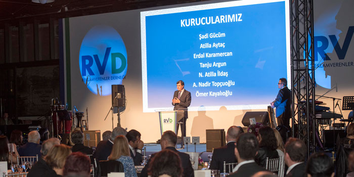 Reklamverenler Derneği 25'inci yılını kutladı Reklamverenler Derneği 25'inci yılını kutladı