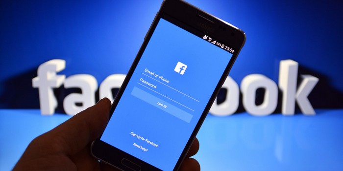 Facebook, topluluk kuralları ihlalini önlemek için 3 bin kişiyi işe alacak