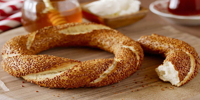 Suudi şirket Simit Sarayı'na ortak oluyor Suudi şirket Simit Sarayı'na ortak oluyor