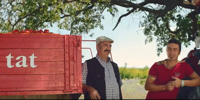 Tat’ın 50 yıllık domates tutkusunu çiftçileri anlatıyor Tat’ın 50 yıllık domates tutkusunu çiftçileri anlatıyor