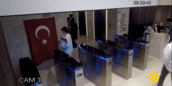 Bu yılın ilk 29 Ekim Cumhuriyet Bayramı reklamı Turkcell'den geldi... Bu yılın ilk 29 Ekim Cumhuriyet Bayramı reklamı Turkcell'den geldi...