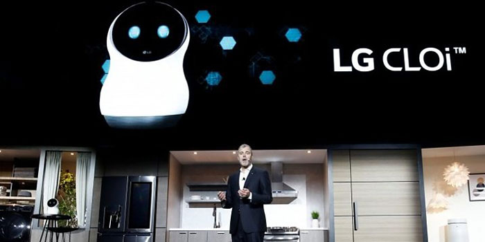 LG’nin “yapay zekalı” robotu Cloi, pazarlama müdürüne trip attı LG’nin “yapay zekalı” robotu Cloi, pazarlama müdürüne trip attı