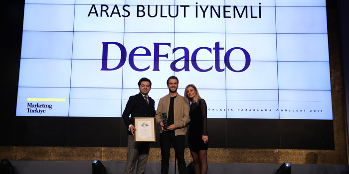 Yılın erkek marka yüzü Aras Bulut İynemli oldu Yılın erkek marka yüzü Aras Bulut İynemli oldu