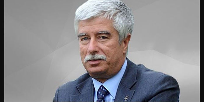 Faruk Bildirici köşe yazısında “tık avcıları”nı eleştirdi Faruk Bildirici köşe yazısında “tık avcıları”nı eleştirdi