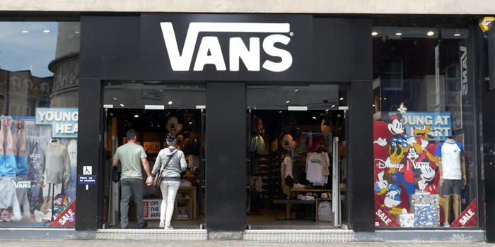 Vans ve Eastpak’in yeni iletişim partneri belli oldu Vans ve Eastpak’in yeni iletişim partneri belli oldu