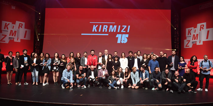 15. yılını "Değişim"le kutlayan Kırmızı Ödülleri sahiplerini buldu 15. yılını "Değişim"le kutlayan Kırmızı Ödülleri sahiplerini buldu