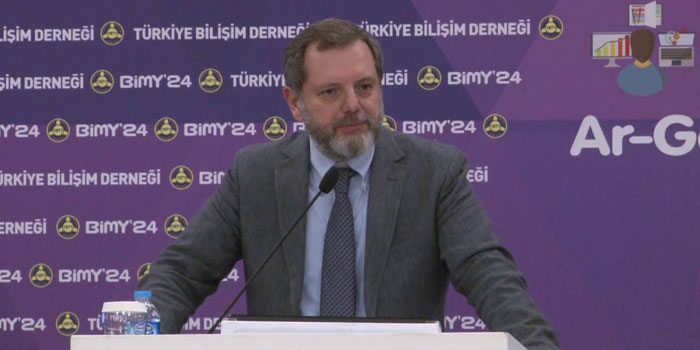 Dünya Gazetesi Genel Yayın Yönetmeni Güldağ istifa etti Dünya Gazetesi Genel Yayın Yönetmeni Güldağ istifa etti