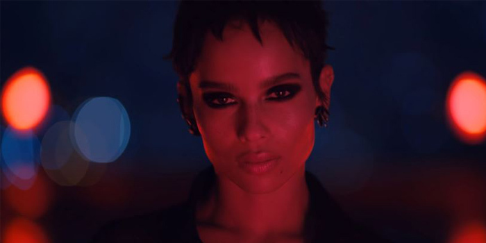 Black Opium'un yeni yüzü Zoe Kravitz ırkçılığa dikkat çekti Black Opium'un yeni yüzü Zoe Kravitz ırkçılığa dikkat çekti