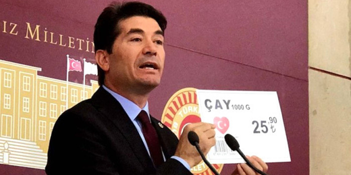 CHP yerli ürünlere Türk bayrağı konulmasını önerdi CHP yerli ürünlere Türk bayrağı konulmasını önerdi