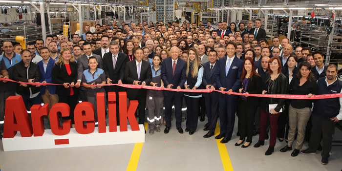 Arçelik, Çerkezköy’de 500 Milyon TL’lik yatırımla geleceğin akıllı televizyon fabrikasını kurdu Arçelik, Çerkezköy’de 500 Milyon TL’lik yatırımla geleceğin akıllı televizyon fabrikasını kurdu