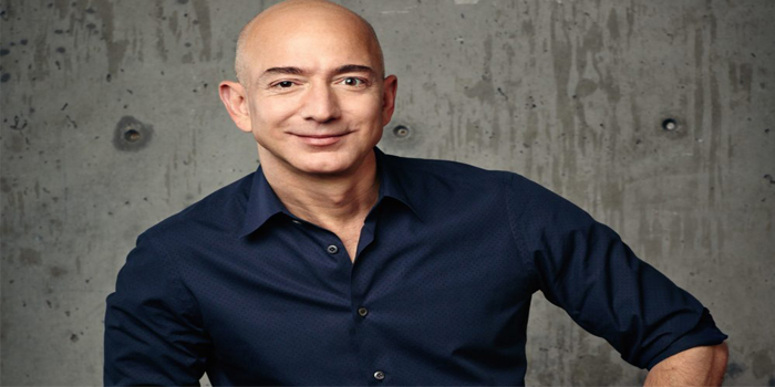 Dünya'nın en zengin ismi Amazon’un sahibi Jeff Bezos oldu Dünya'nın en zengin ismi Amazon’un sahibi Jeff Bezos oldu