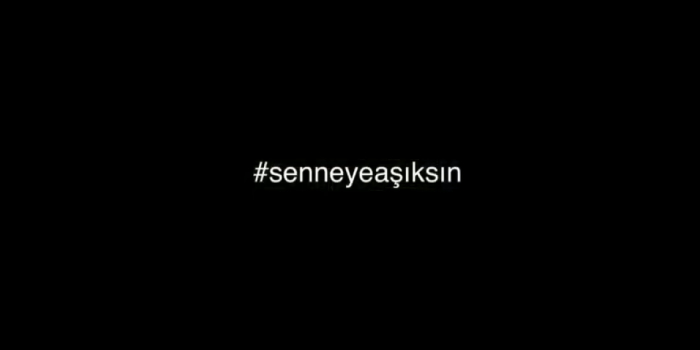 Twist: #Senneyeaşıksın Twist: #Senneyeaşıksın