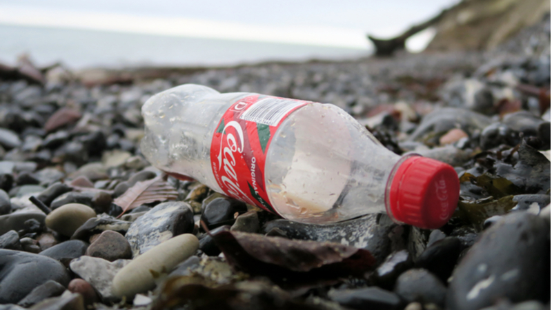 Coca-Cola en büyük plastik kirleticiler arasında ilk sırada Coca-Cola en büyük plastik kirleticiler arasında ilk sırada