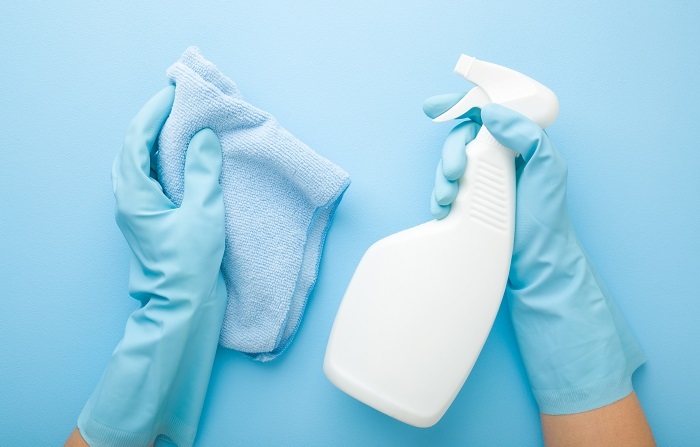 Akan Abdula ve Kurtuluş Kantar yazdı: “Korona, masanın altında saklanan çocuğun içinden bir savaşçı çıkardı!”