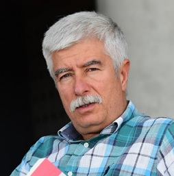 Kahraman gazeteci süper influencer’a karşı! Kahraman gazeteci süper influencer’a karşı!