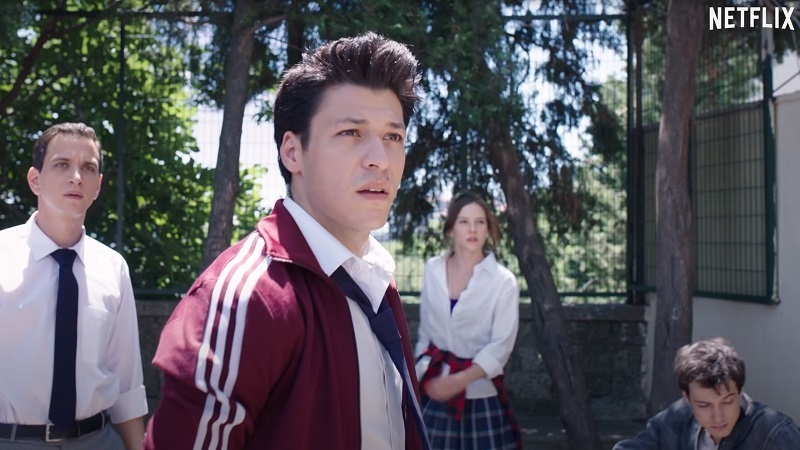 Netflix Türkiye’den tartışmalara yanıt geldi: “Dizi ve karakterler hakkında sadece benden duyduklarınıza inanın, söylentilere değil.” Netflix Türkiye’den tartışmalara yanıt geldi: “Dizi ve karakterler hakkında sadece benden duyduklarınıza inanın, söylentilere değil.”