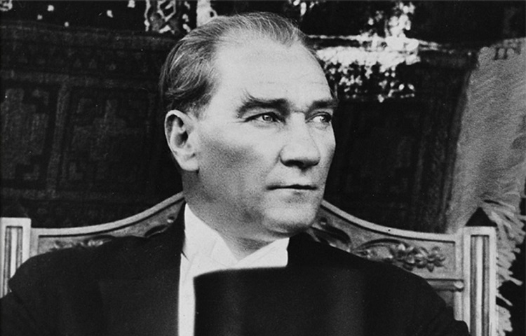 Saygı, minnet ve şükranla anıyoruz...