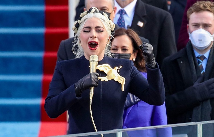 Joe Biden'ın yemin töreninde Lady Gaga rüzgarı esti!