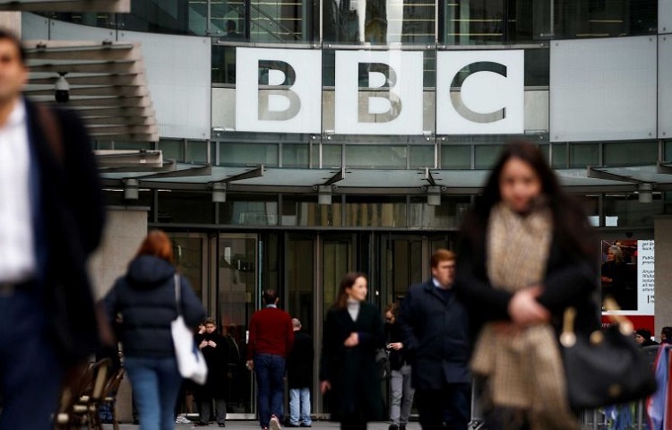 Çin, ülkesindeki BBC yayınlarını ağır suçlamalarla durdurdu! Çin, ülkesindeki BBC yayınlarını ağır suçlamalarla durdurdu!