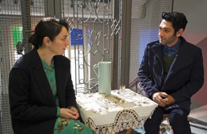 Ezgi Mola: "İnsanlar Masumlar Apartmanı'nı izleyerek terapiye giriyor!"