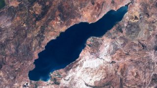 Burdur Gölü'nü işte böyle tükettik!