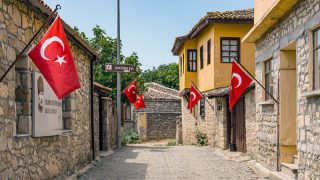 Opet'in Tarihe Saygı Projesi kitaba dönüştü