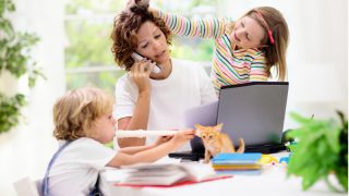 Evden çalışmada kadınların yükü fazla şikâyeti az