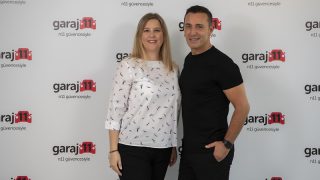 garaj11’in yüzü Mustafa Sandal oldu!