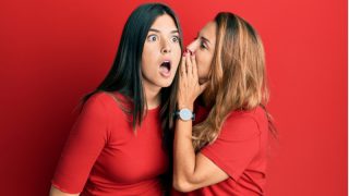 Mahalle dedikoduları artık Facebook'da