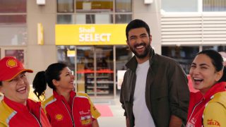 Shell'in ilk marka yüzü Engin Akyürek oldu!