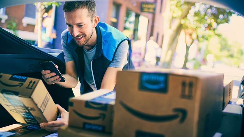 Amazon Flex'in robot patronları çalışanları kovabiliyor Amazon Flex